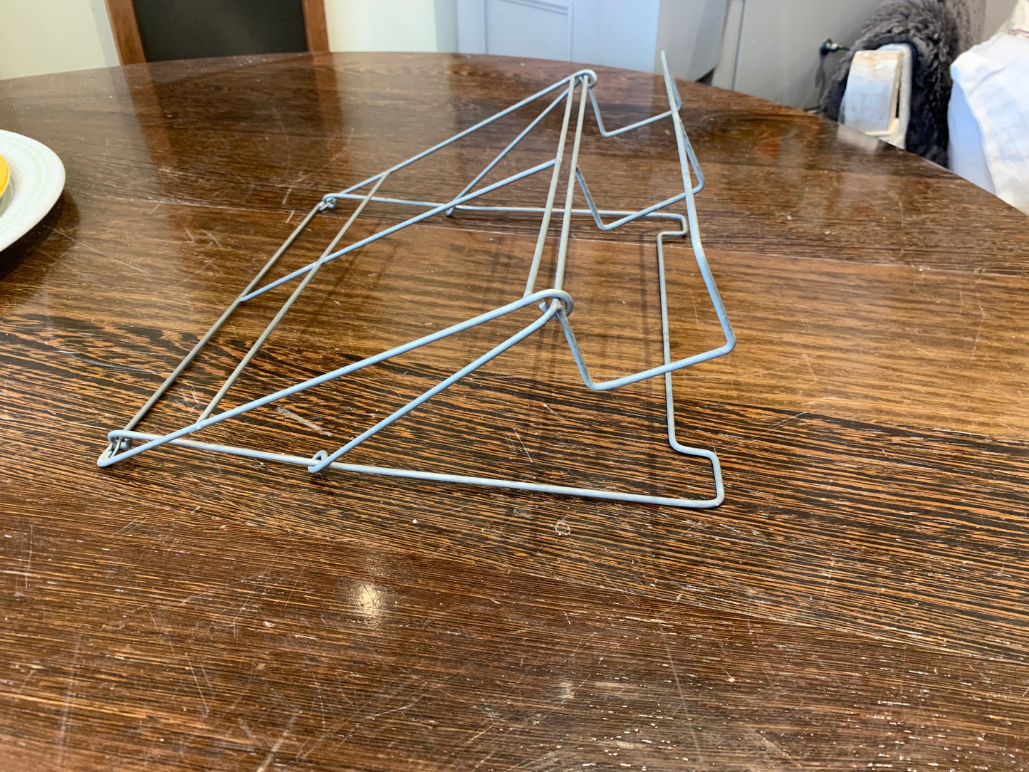 Metal Cookbook Stand