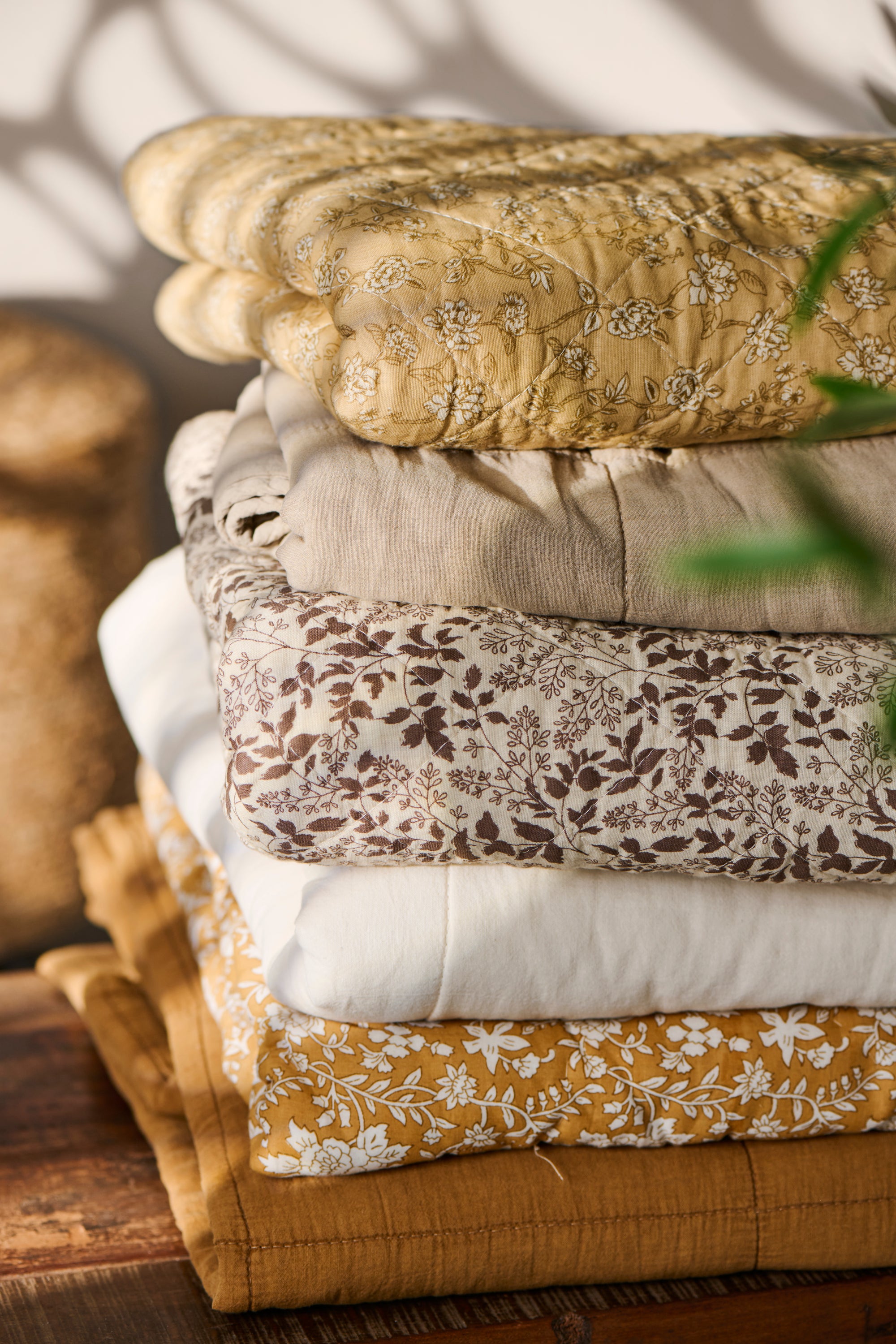 Brown Leaf Print Quilt