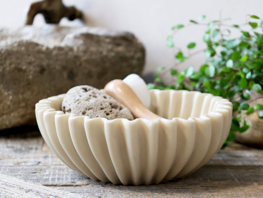 Latte Ruffle Bowl