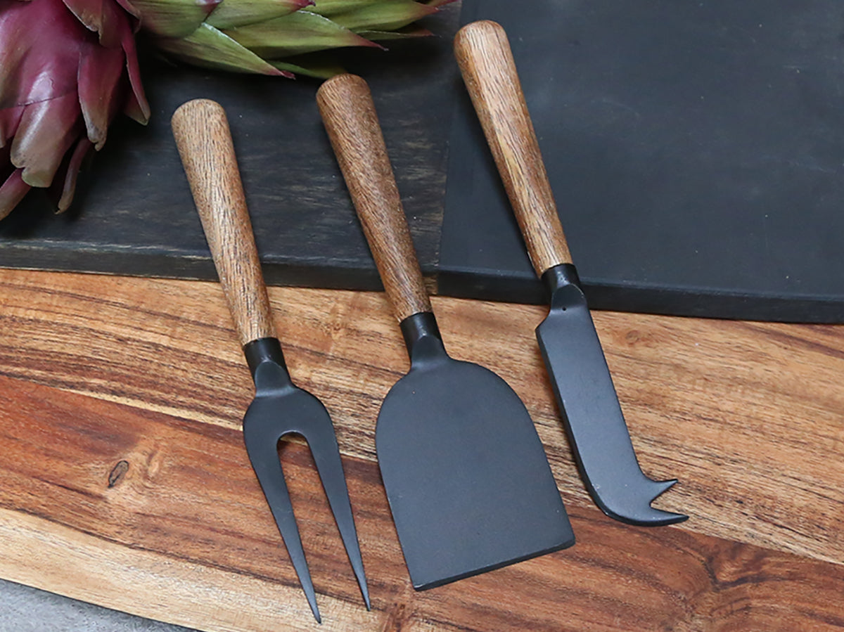Cheese Knife Trio in Black