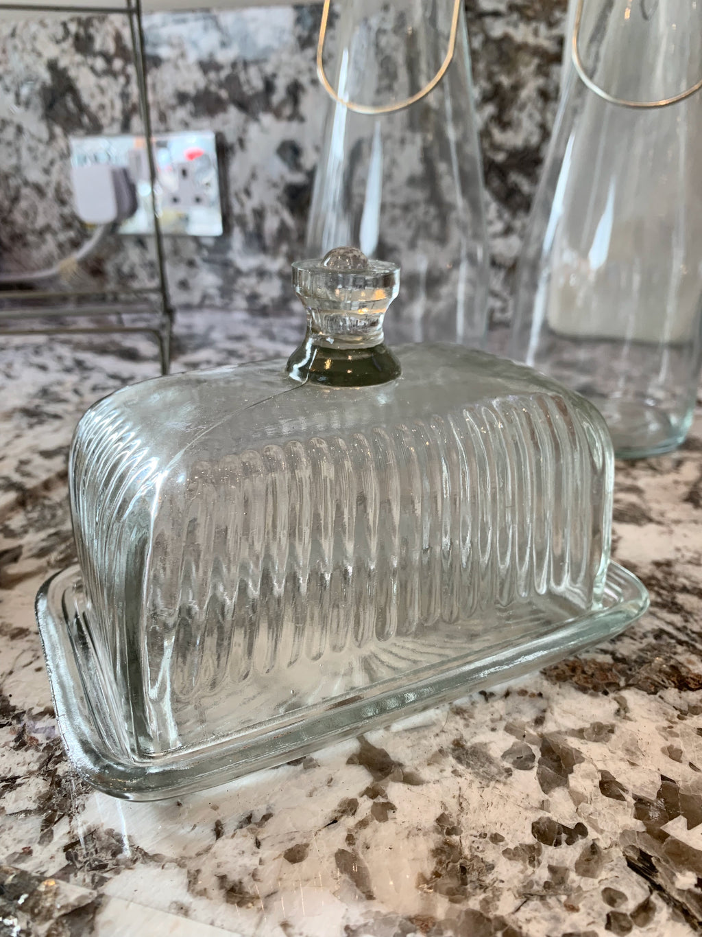 Butter Dish with Handle